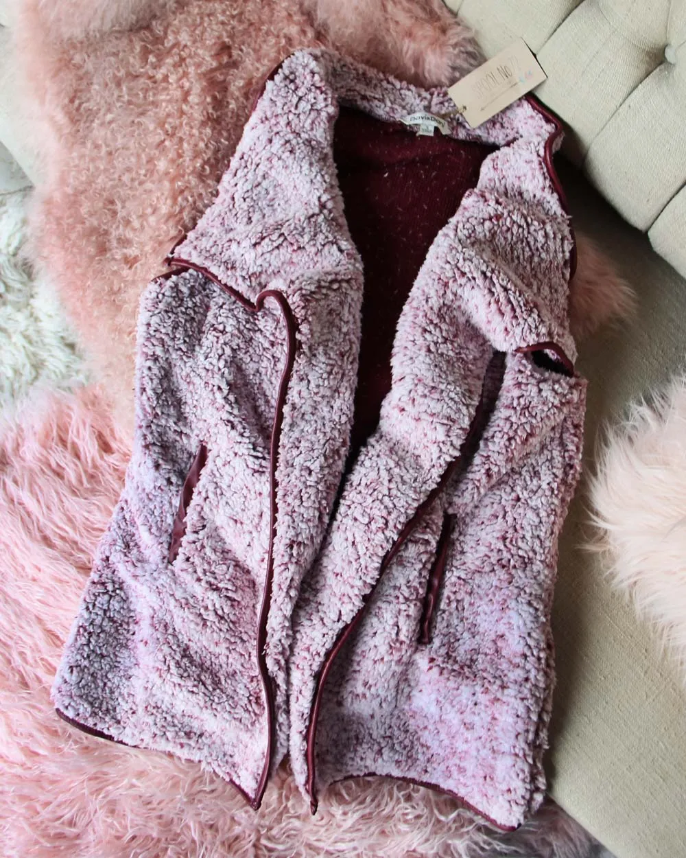 Arctic Sherpa Vest in Wine