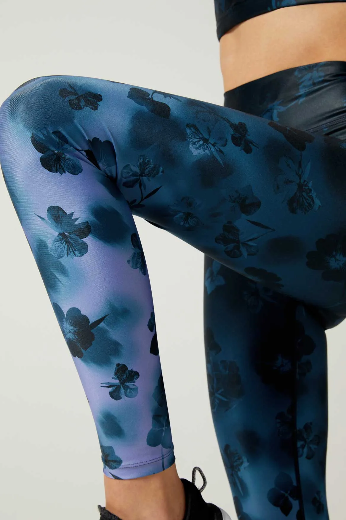 Camila Front Pocket Legging Floral Camo Stone Teal